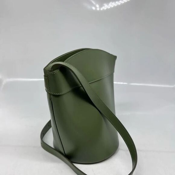 Celine Women Pre-Loved Bag Very Good Condition - Picture 8 of 9